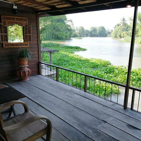 Rustic​ Charm​ Suphan​ Ban Tha Pong ภายนอก รูปภาพ