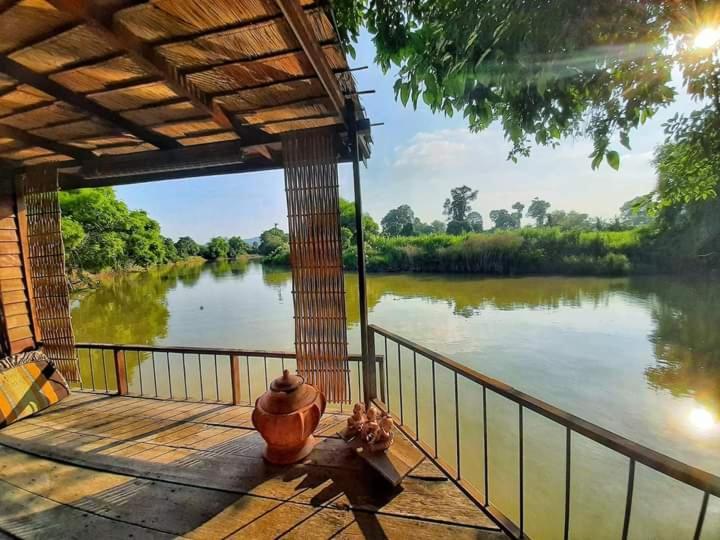 Rustic​ Charm​ Suphan​ Ban Tha Pong ภายนอก รูปภาพ