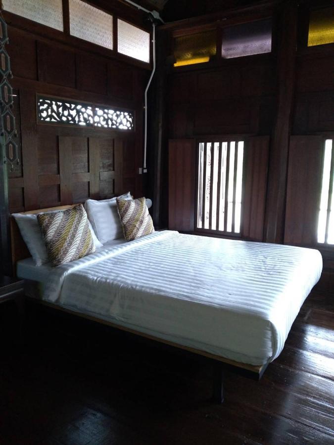 Rustic​ Charm​ Suphan​ Ban Tha Pong ภายนอก รูปภาพ