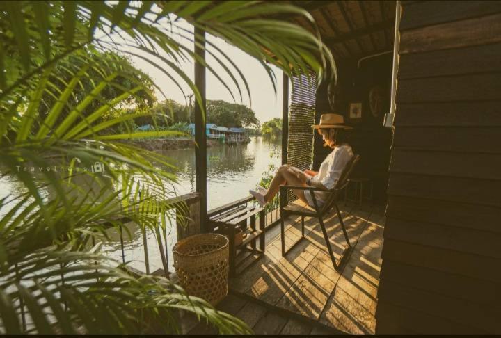 Rustic​ Charm​ Suphan​ Ban Tha Pong ห้อง รูปภาพ