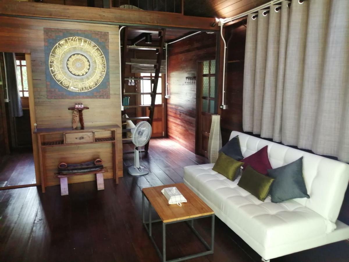 Rustic​ Charm​ Suphan​ Ban Tha Pong ภายนอก รูปภาพ