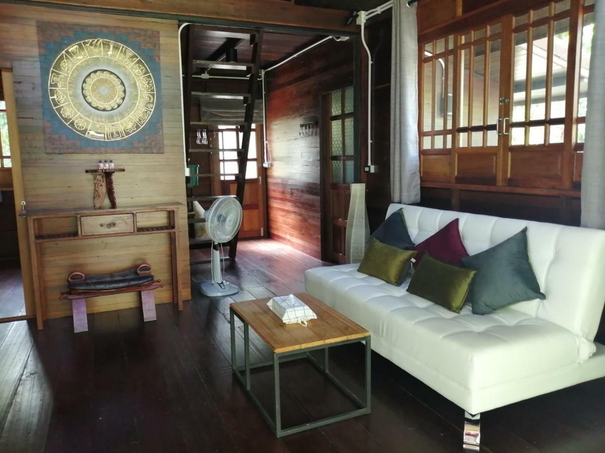 Rustic​ Charm​ Suphan​ Ban Tha Pong ภายนอก รูปภาพ
