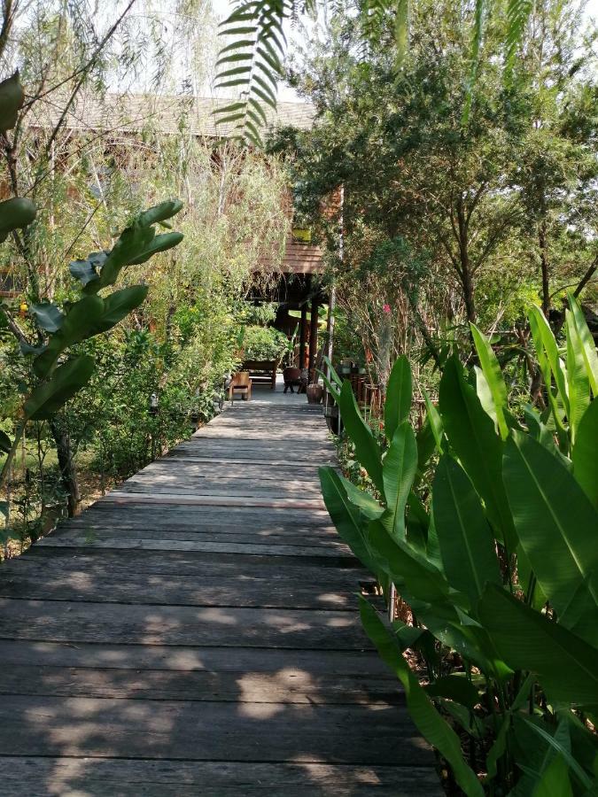 Rustic​ Charm​ Suphan​ Ban Tha Pong ภายนอก รูปภาพ