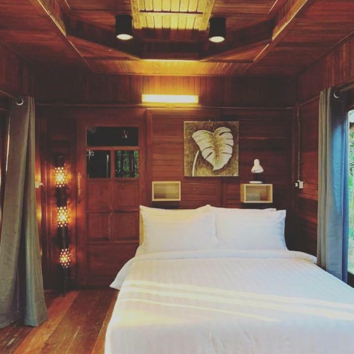 Rustic​ Charm​ Suphan​ Ban Tha Pong ภายนอก รูปภาพ